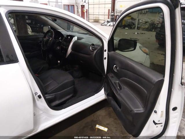 2017 NISSAN VERSA 1.6 SV 5