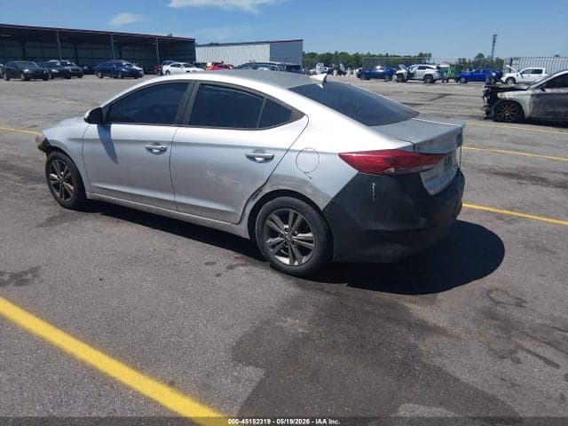 2017 HYUNDAI ELANTRA SE 3