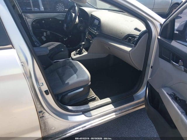 2017 HYUNDAI ELANTRA SE 5
