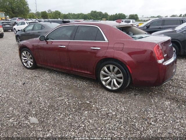 2019 CHRYSLER 300 LIMITED 4