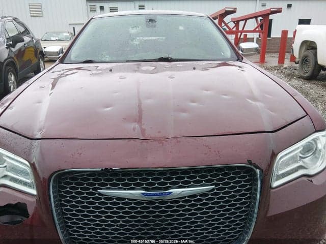 2019 CHRYSLER 300 LIMITED 7