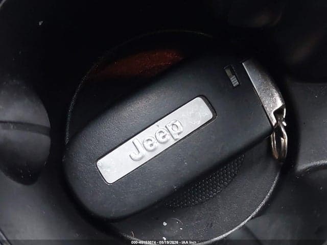 2019 JEEP CHEROKEE TRAILHAWK 4X4 11