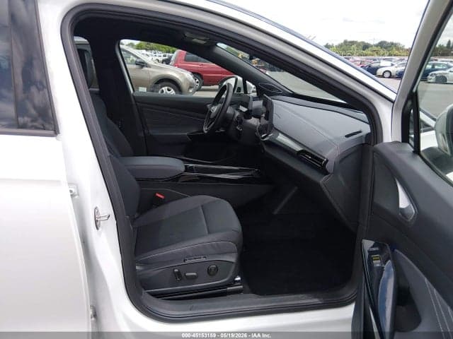 2025 VOLKSWAGEN ID.4 PRO S PLUS 5
