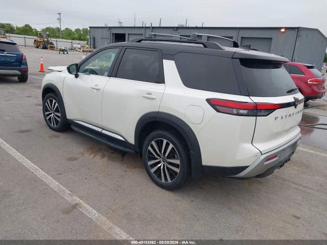 2023 NISSAN PATHFINDER PLATINUM 4WD 3