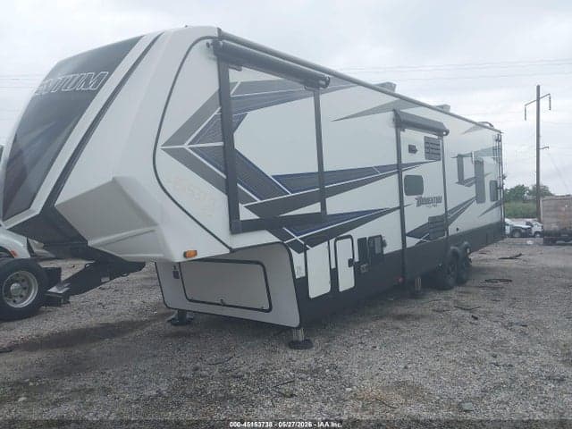 2020 GRAND DESIGN MOMENTUM 351M TOYHAULER 5TH WHL TRAVEL TRAILER 2