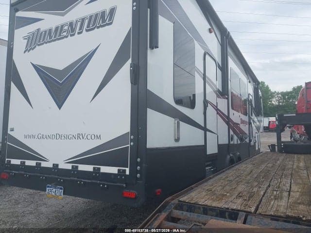 2020 GRAND DESIGN MOMENTUM 351M TOYHAULER 5TH WHL TRAVEL TRAILER 4