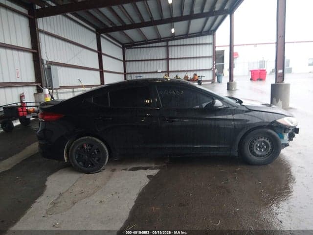 2018 HYUNDAI ELANTRA SE 13