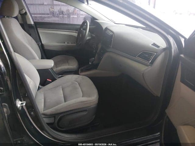 2018 HYUNDAI ELANTRA SE 5