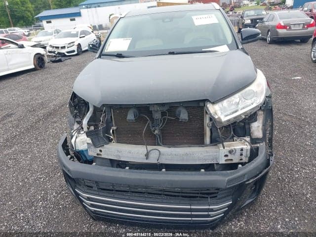 2019 TOYOTA HIGHLANDER XLE 12