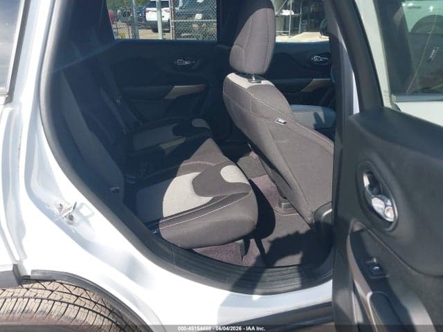 2018 JEEP CHEROKEE LATITUDE 4X4 8