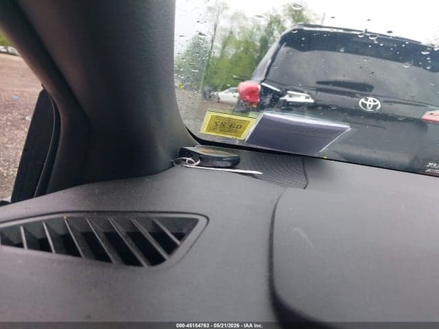 2020 TOYOTA COROLLA SE 11