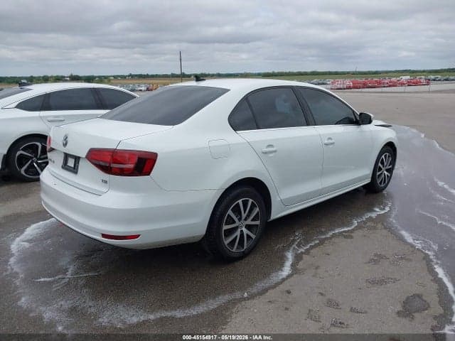 2017 VOLKSWAGEN JETTA 1.4T SE 4