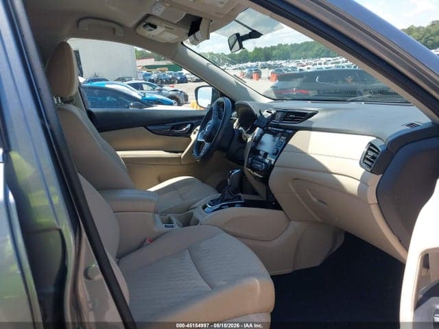 2017 NISSAN ROGUE SV 5