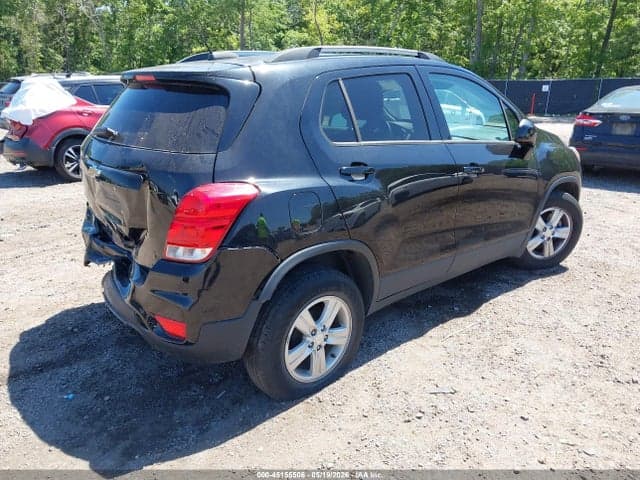 2021 CHEVROLET TRAX FWD LT 4