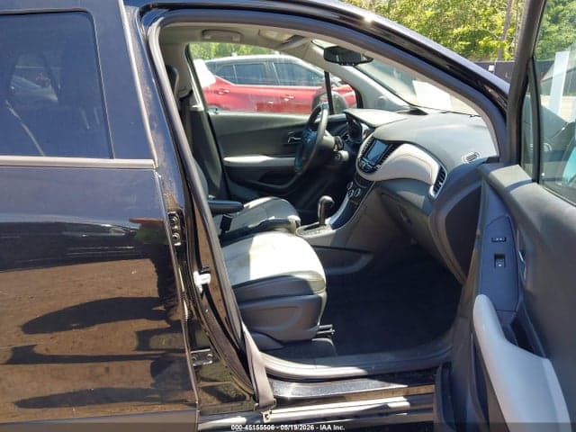 2021 CHEVROLET TRAX FWD LT 5