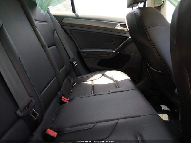 2021 VOLKSWAGEN GOLF 1.4T TSI 8