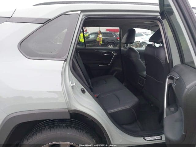 2021 TOYOTA RAV4 XLE PREMIUM 8