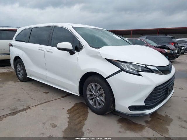 2022 TOYOTA SIENNA LE - 1