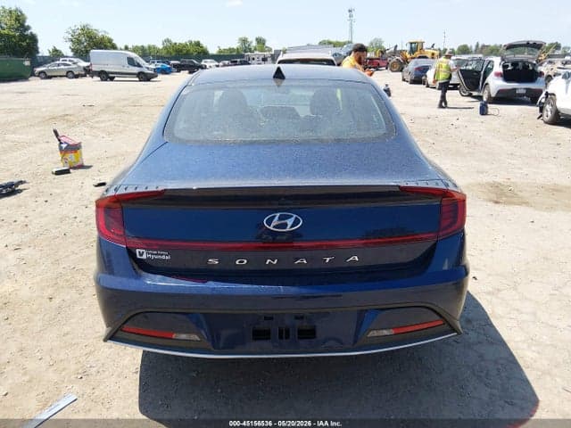 2021 HYUNDAI SONATA SE 16