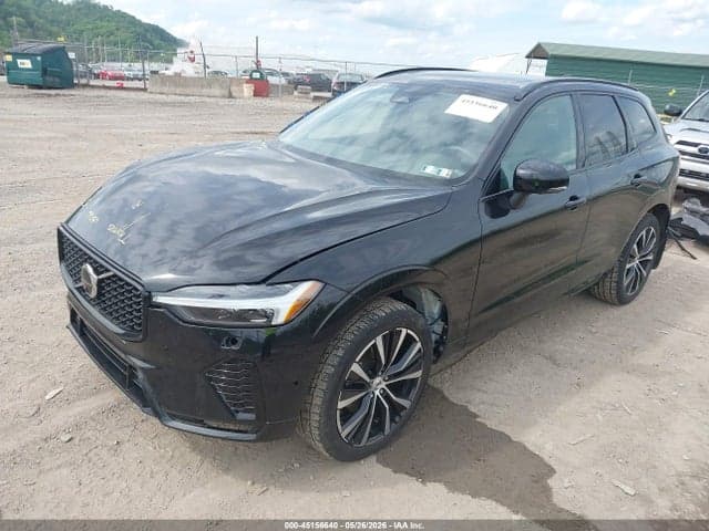 2023 VOLVO XC60 B5 PLUS DARK THEME 2