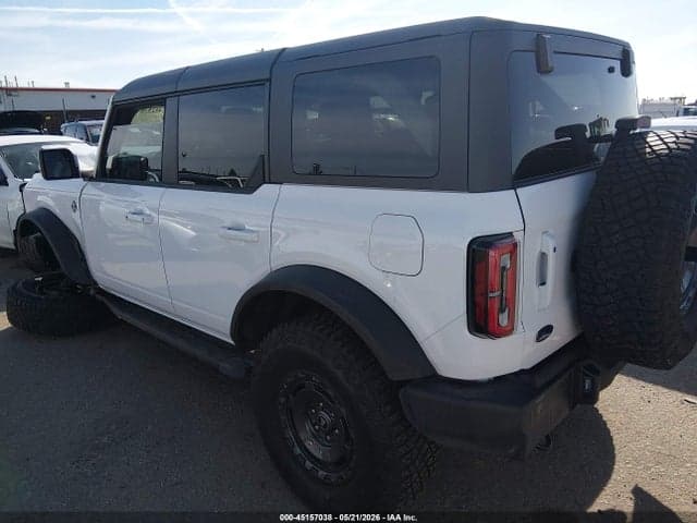 2024 FORD BRONCO OUTER BANKS 3