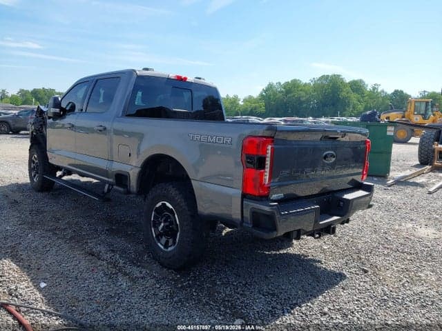2025 FORD F-250 LARIAT 3