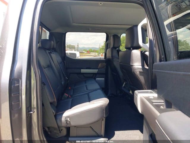 2025 FORD F-250 LARIAT 6