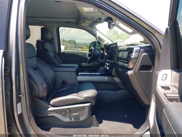 2025 FORD F-250 LARIAT 7