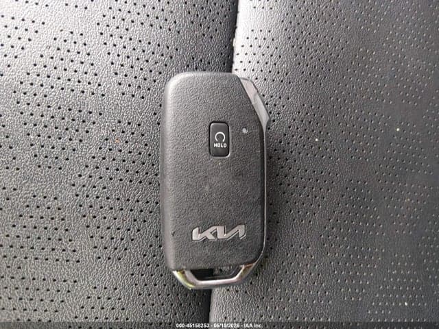 2024 KIA SELTOS EX 11