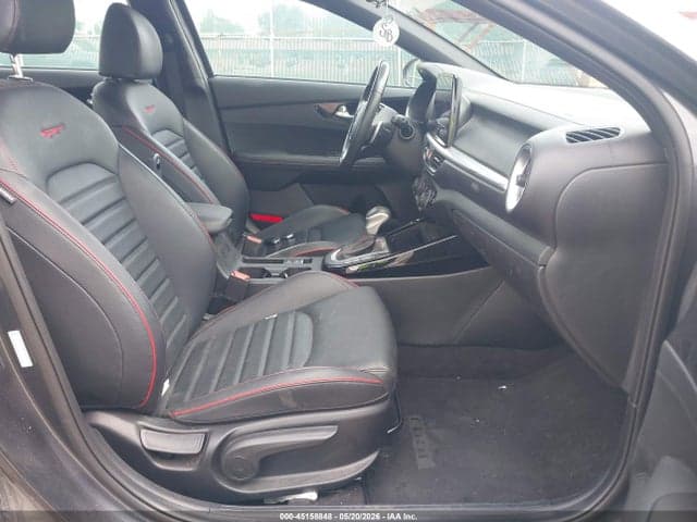 2023 KIA FORTE GT 5