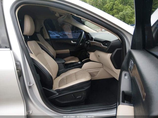 2020 FORD ESCAPE TITANIUM 5