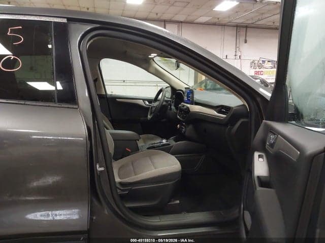 2020 FORD ESCAPE SE 5
