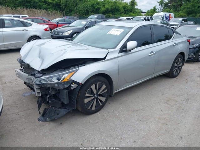 2022 NISSAN ALTIMA SV INTELLIGENT AWD 2