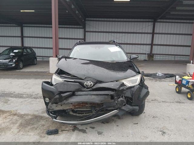 2018 TOYOTA RAV4 XLE 13