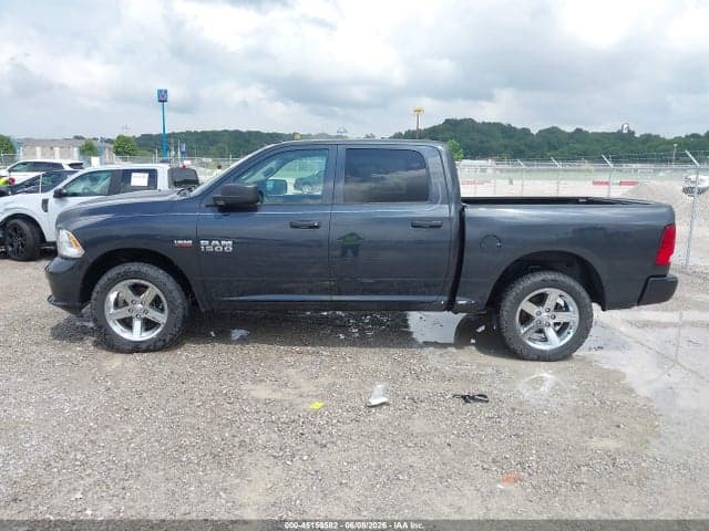 2018 RAM 1500 EXPRESS 4X4 5'7 BOX 14