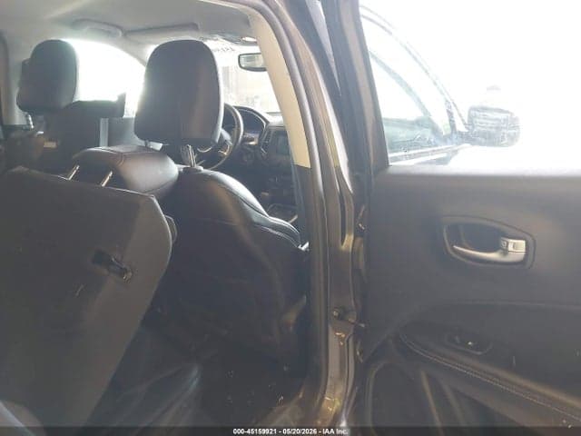 2018 JEEP COMPASS LATITUDE FWD 8