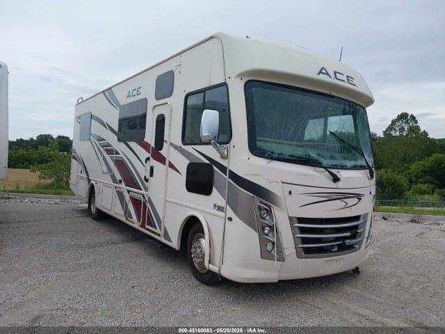 2019 FORD F53 - 1