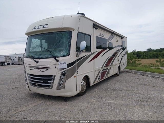 2019 FORD F53 2