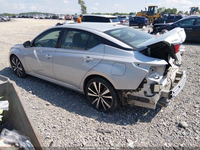 2022 NISSAN ALTIMA SR FWD 3