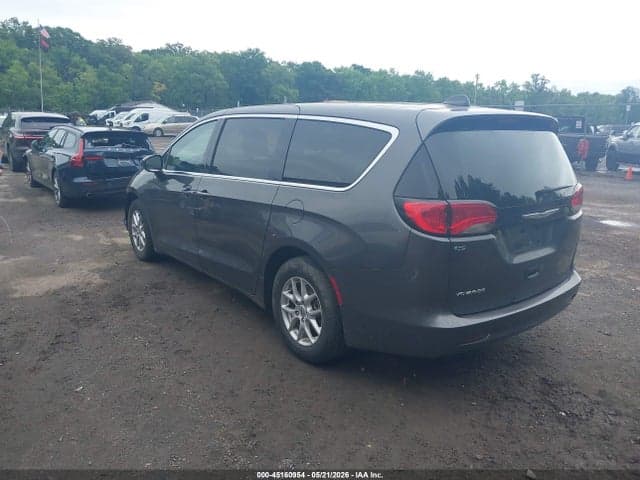 2023 CHRYSLER VOYAGER LX 3