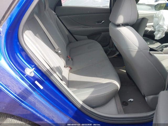 2022 HYUNDAI ELANTRA SEL 8