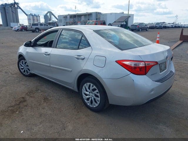 2017 TOYOTA COROLLA LE 3