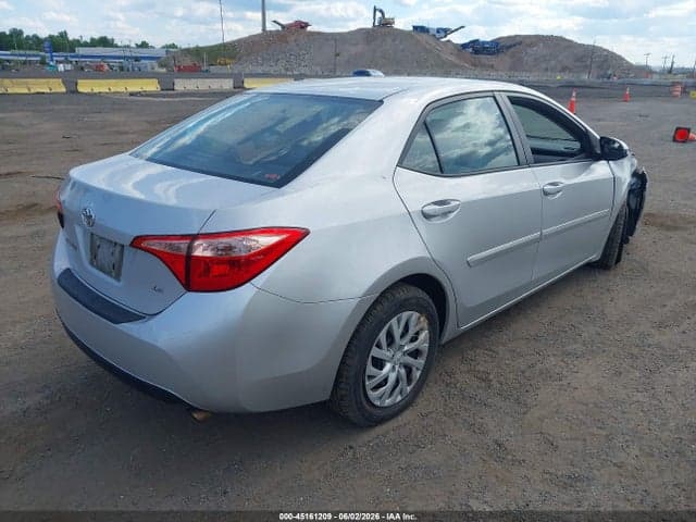 2017 TOYOTA COROLLA LE 4