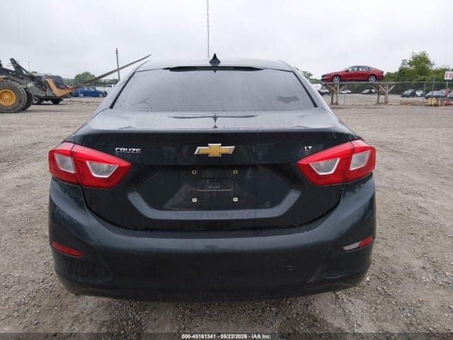 2017 CHEVROLET CRUZE LT AUTO 17