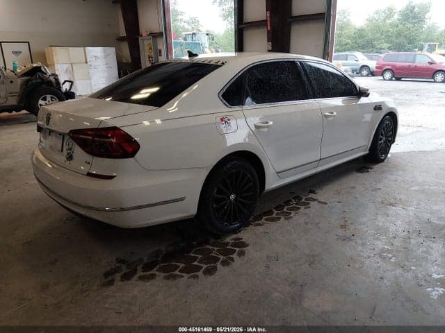 2017 VOLKSWAGEN PASSAT 1.8T SE 4