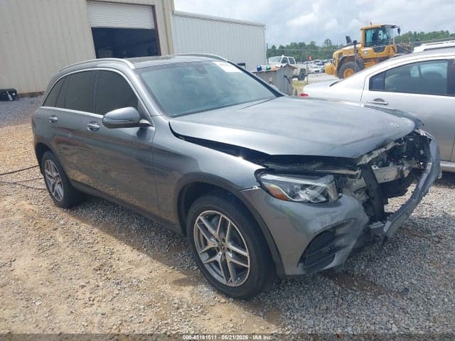 2019 MERCEDES-BENZ GLC 300 1