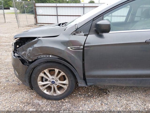 2017 FORD ESCAPE SE 14