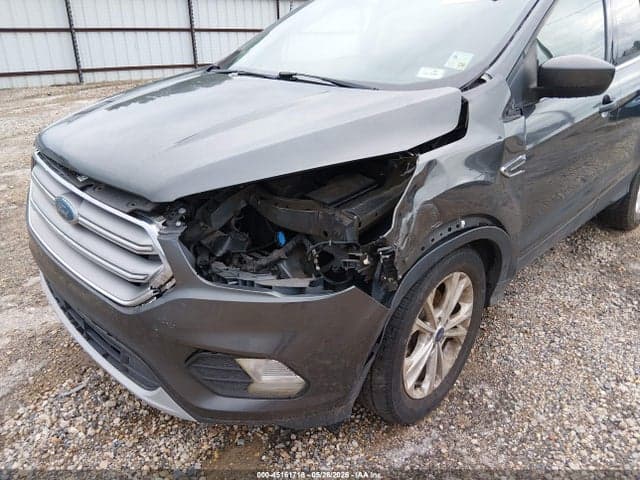 2017 FORD ESCAPE SE 6