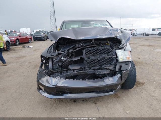 2016 RAM 1500 ST 13