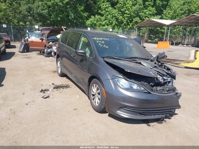 2017 CHRYSLER PACIFICA TOURING 1